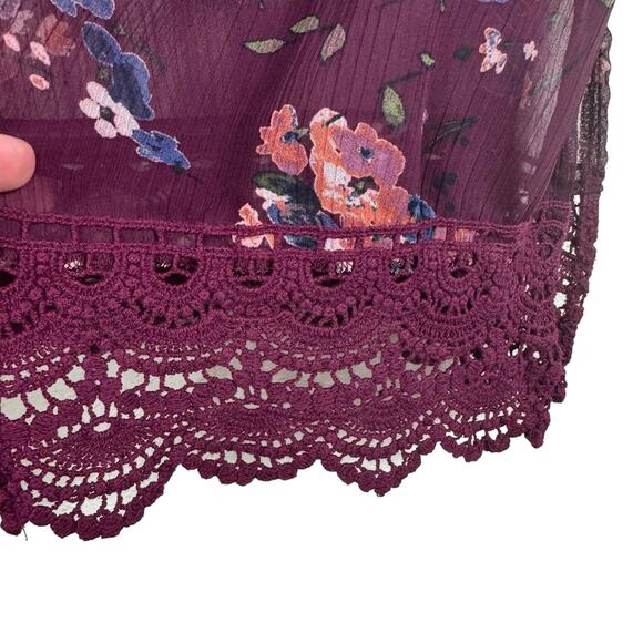 Mason & Belle Burgundy Floral 3/4 Sleeve Sheer Open Crochet Trim Blouse Size S - Picture 3 of 7